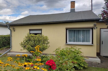 Großes Wochenendhaus mit Garten in Berlin-Lichtenberg